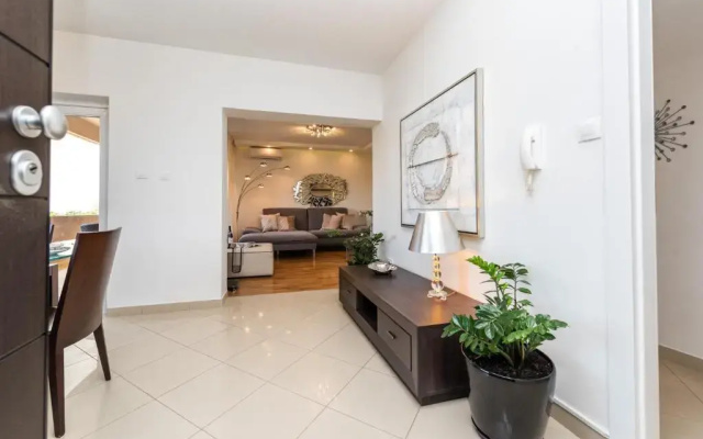 Marina Yacht Apartment