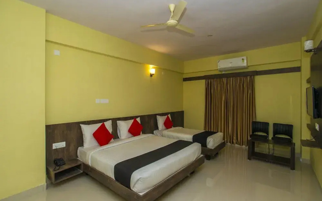 Capital O 23481 Rmv Savera Hotels