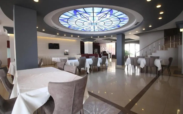 Saranda International Hotel