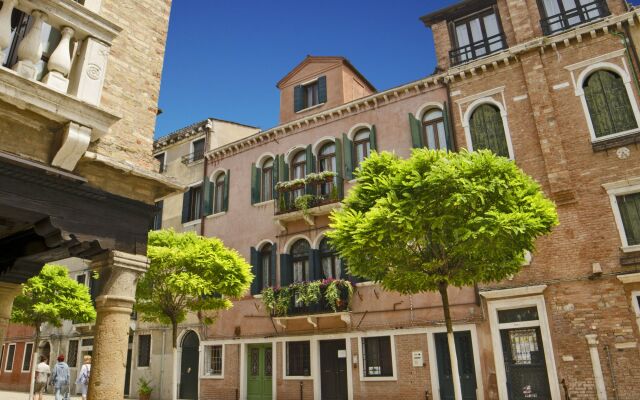 Отель B&B Ca' Santo Spirito вид на фасад