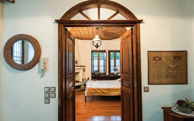 The Fountainhead Historic Chalet By JJ