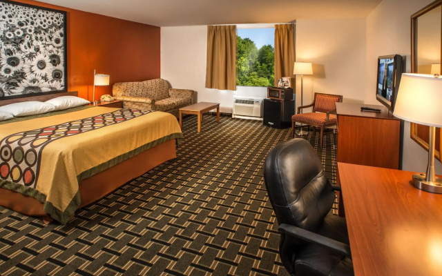 Super 8 by Wyndham Prestonsburg