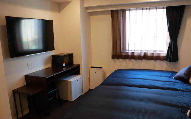 Hotel LiVEMAX Chibaminato Ekimae