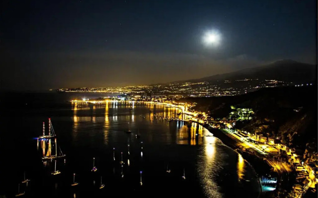 Taormina holidays