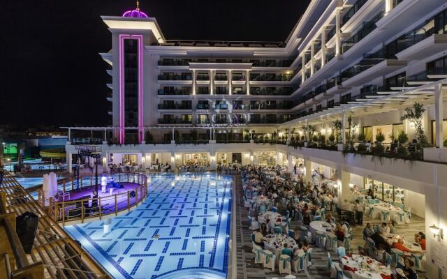 Отель La Grande Resort & Spa - All Inclusive вид на фасад