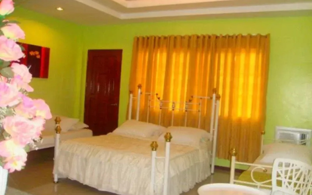 Lawaan Garden Inn