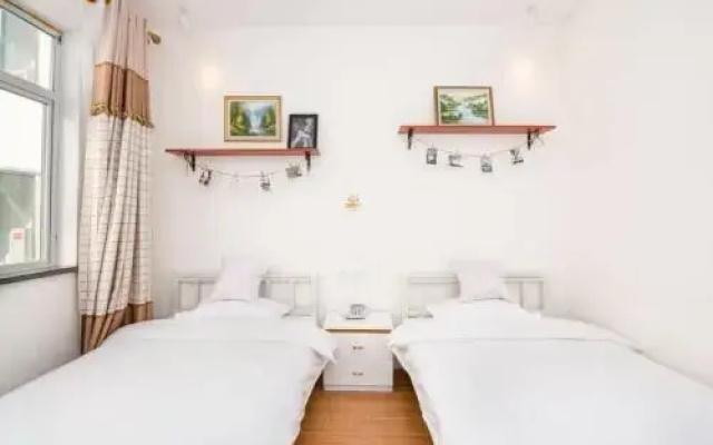 West Street 1986 Hostel