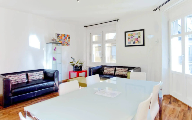 Comfort Apartments by LivingDownTown