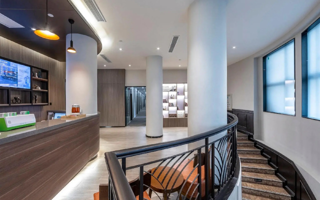 Hanting Hotel Shanghai Jinjiang Park Metro Station