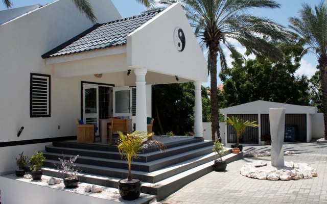 Sun Sea Sleep B&B in Willemstad, Curacao from 89$, photos, reviews - zenhotels.com hotel front