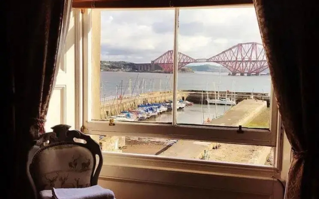 Priory Lodge