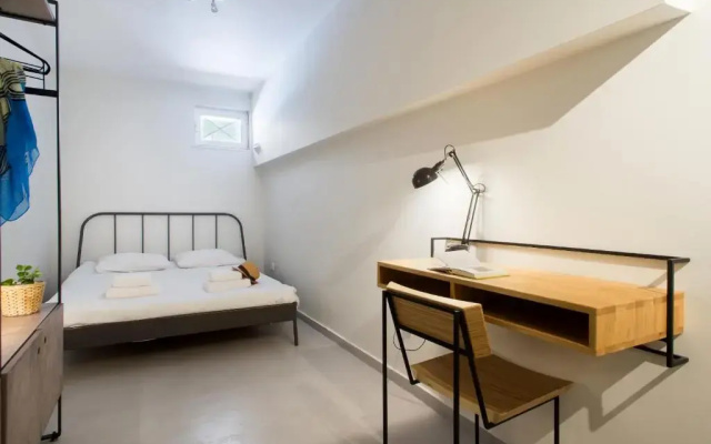 Soho Apartment by Olala Homes