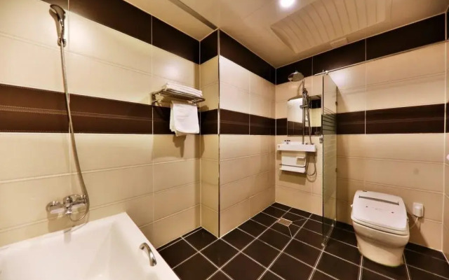Cheongju The Mark Hotel