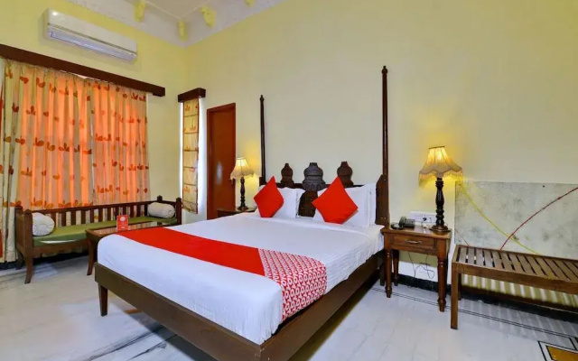 Jaisingh Garh Hotel and Resort