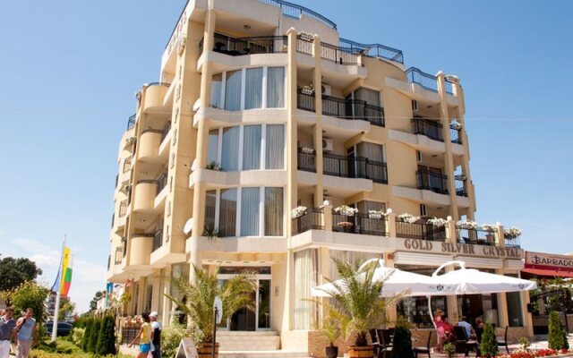 Family Hotel Imperial вид на фасад