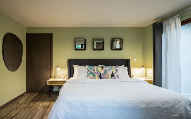 HOLT - Boutique 2BR Puente Viejo Residencial
