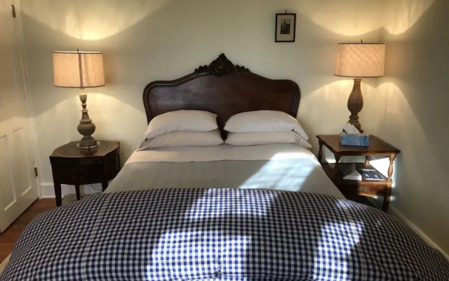 Hudson City Bed & Breakfast