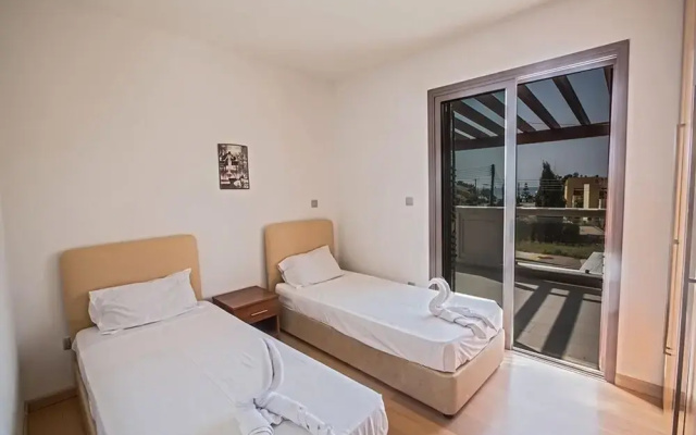Villa Skyla AQ Sv13