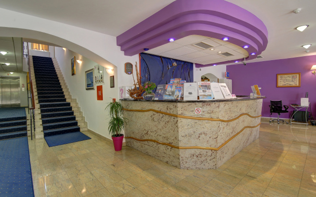 Hotel Komodor