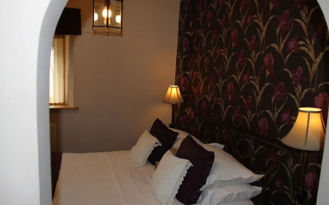 Salty Monk Hotel