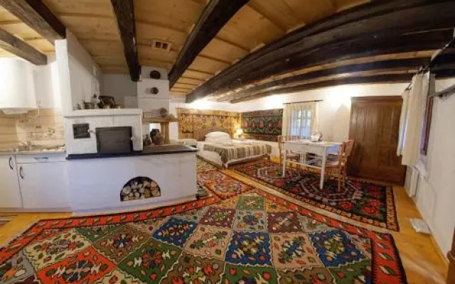 Casa Povestilor
