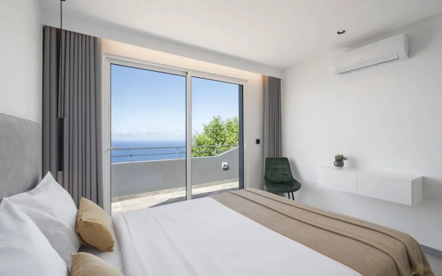 In the West - Intelsol Calheta Apartments II
