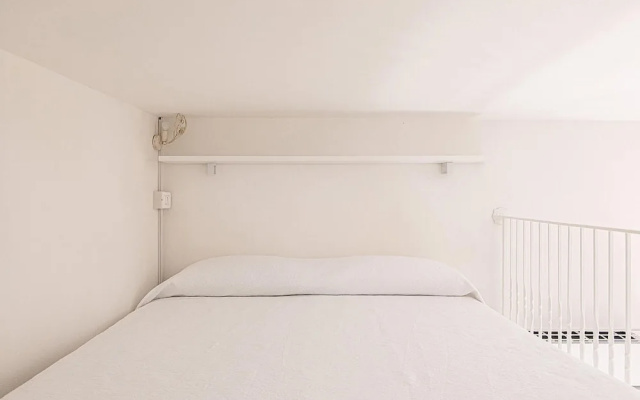 Studio Dione 130 by Wonderful Italy