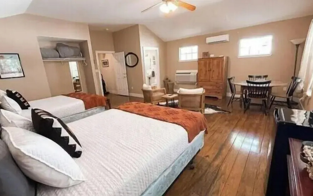 The Salado Inn Kolb Suite