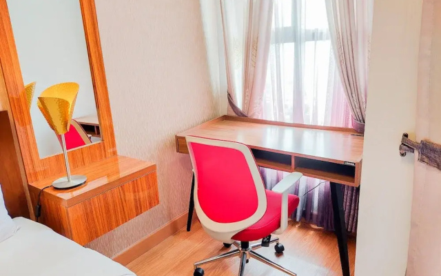Homey And Relaxing Studio Transpark Bintaro Apartment