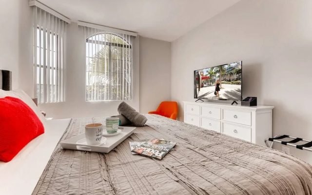 The Beverly Hills/Weho 2BR Masterpiece! (BW3)