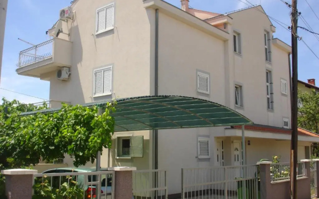 Apartments Gardijan