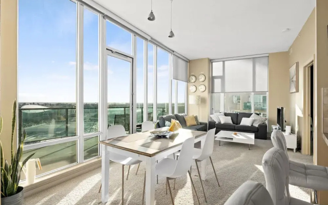 GLOBALSTAY. Gorgeous Downtown Condos. Free parking