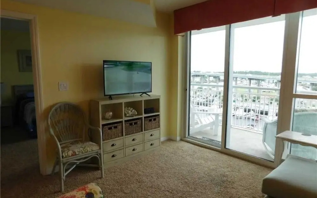 Harbourgate Marina #602 2 Bedroom Condo