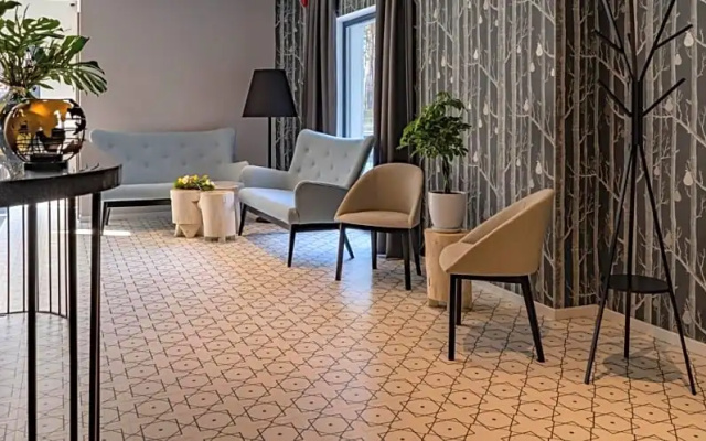 Hotel Odpocznia Resort I las