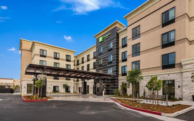 Holiday Inn Hotel & Suites Silicon Valley - Milpitas вид на фасад