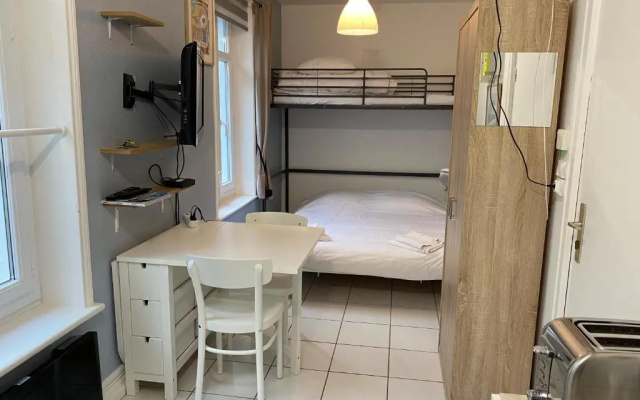 Joli Studio proche plage et centre avec parking