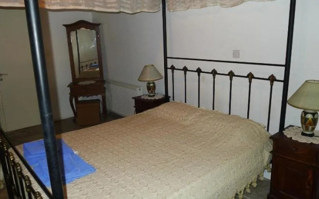 Andris House