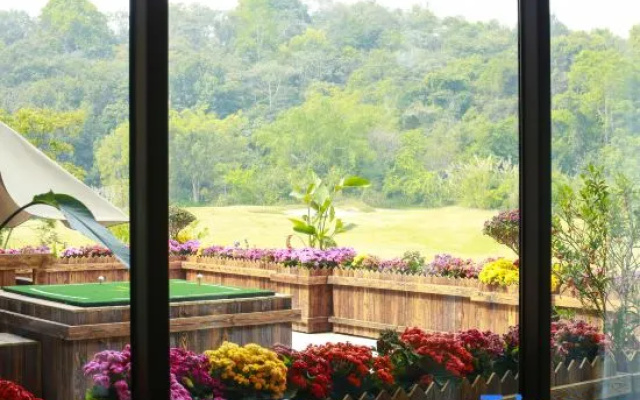 Yueting Hot Spring B&B