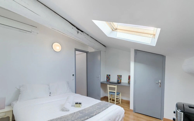 Rare - Nice Loft on the Rooftops of Marseille!