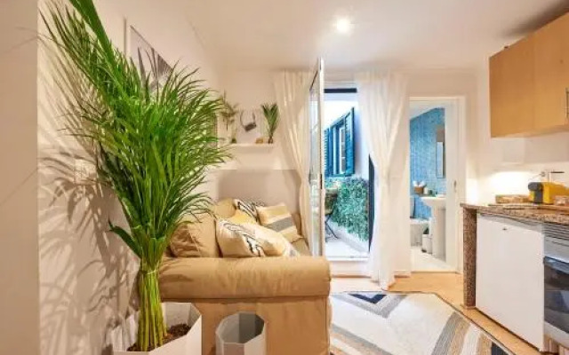 Lisbon Boutique Alfama with Patio 3