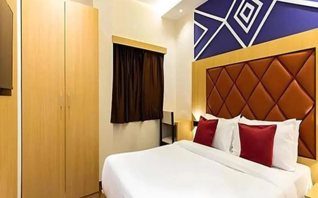 Fabhotel Aarti Residency