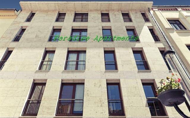 Апартаменты Paradise Apartments вид на фасад