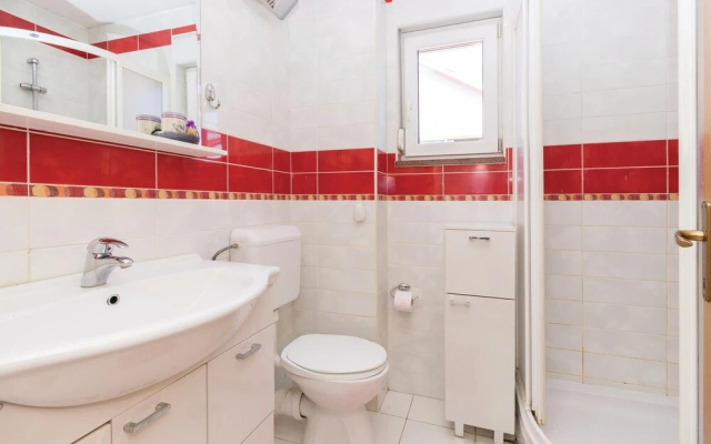 Nice Home in Zadar With Wifi and 2 Bedrooms