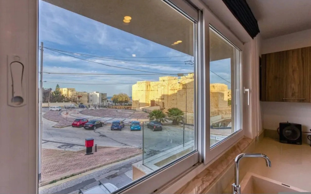 Charming Marsaskala Stay Balcony Seafront Walks
