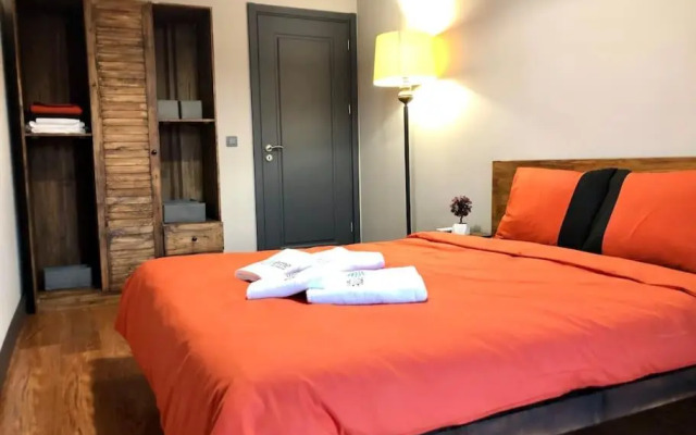 Luxury apartment- Pool, Parking & Gym in Beyoglu