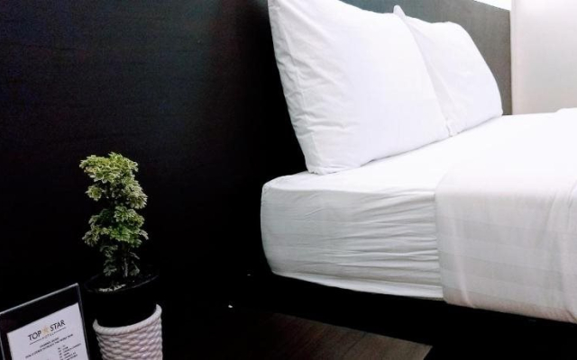 Top Star Hotel Oton