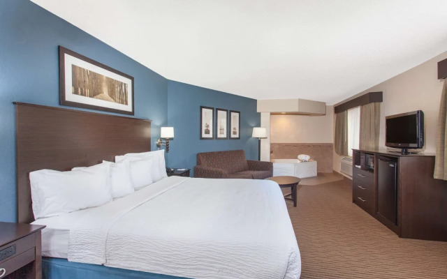 AmericInn Hotel & Suites Mankato — Conference Center