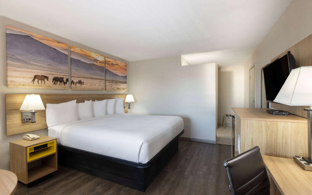 Days Inn by Wyndham Roswell
