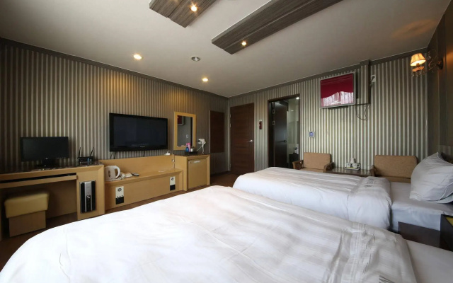 Yes Motel