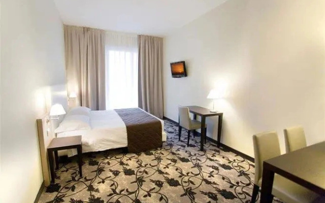 Regal Hotel Residence